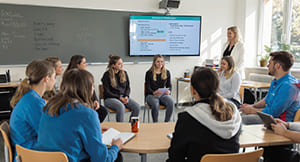 Schüler lösen Konflikte konstruktiv im Klassenzimmer